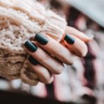 Żel hybrydowy – dlaczego to dobry produkt do manicure?